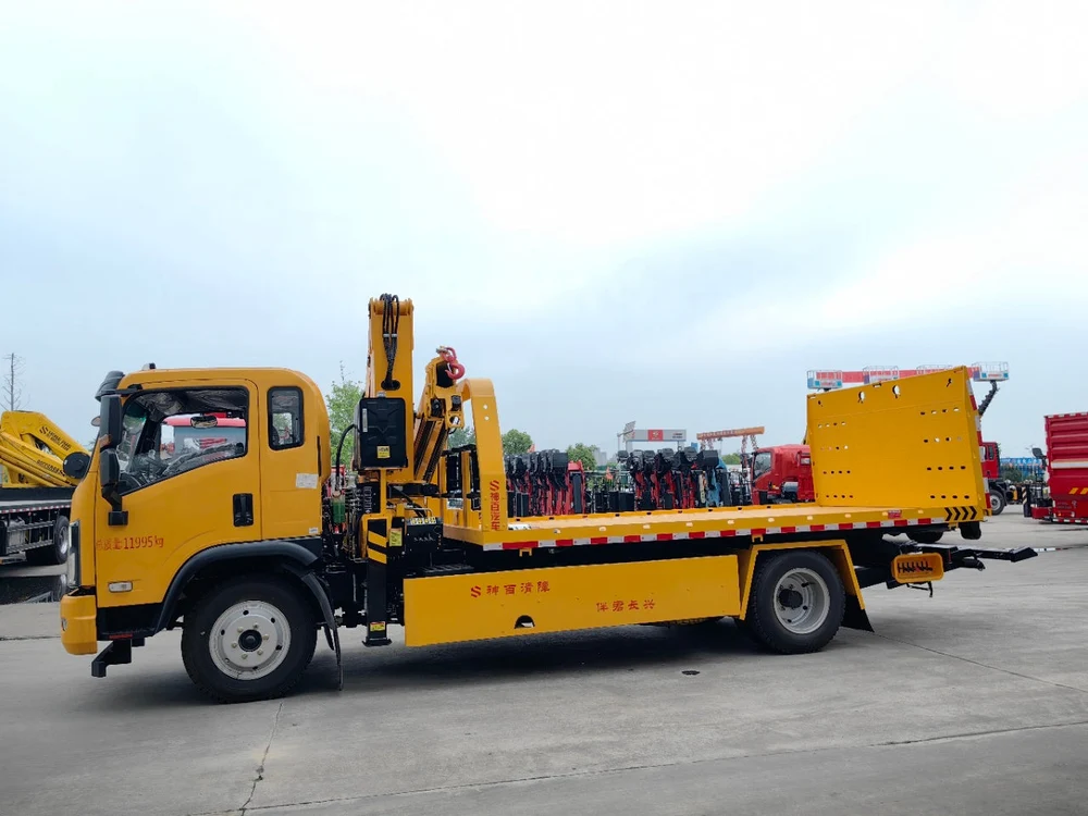 Three-ring folding arm Wrecker truck