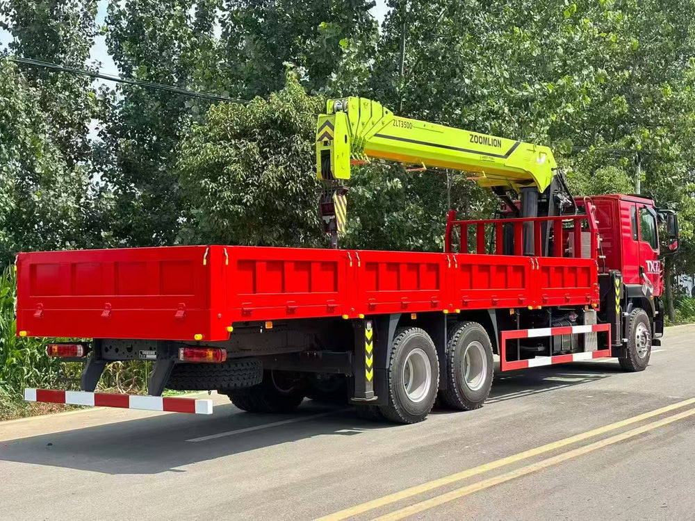 HOWO TX MAN Engine 350HP - Zoomlion New 14 Ton 5-Section Truck Mounted Crane