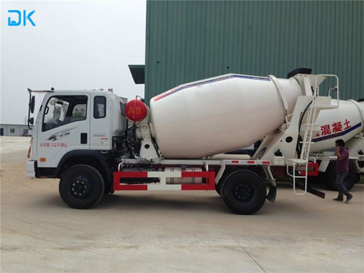 Sinotruck 14m³ Concrete Mixer Truck For Sale